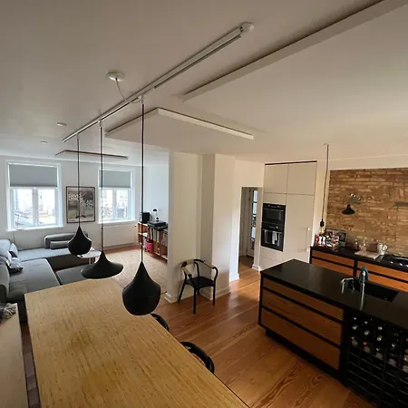 Apartment Townhouse With Private Garden In The Centre Odense