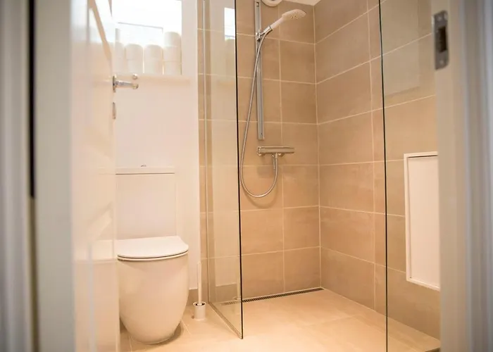 Lägenhet Townhouse With Private Garden In The Centre *