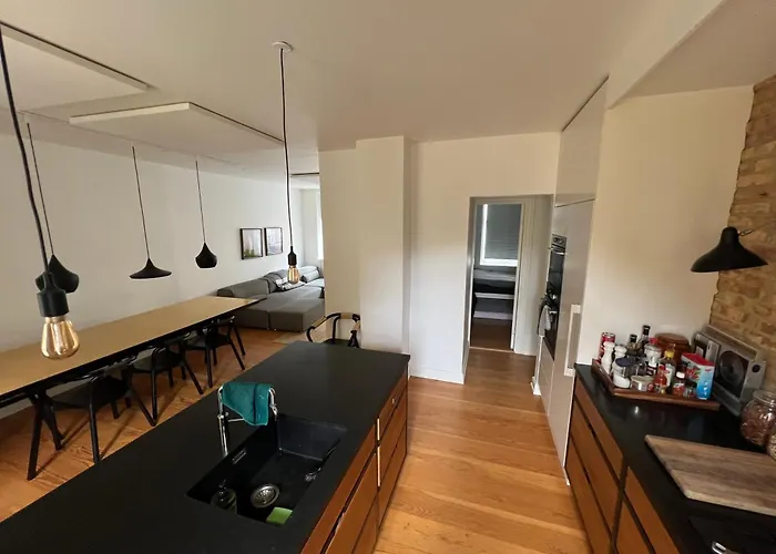 Townhouse With Private Garden In The Centre Lägenhet *